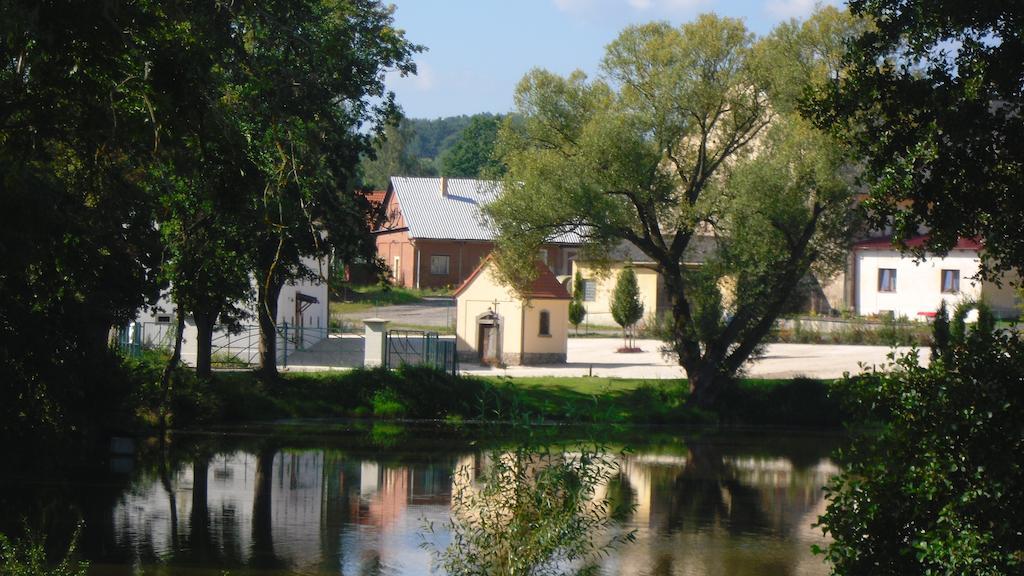 Statek Sedlecko Villa Bagian luar foto